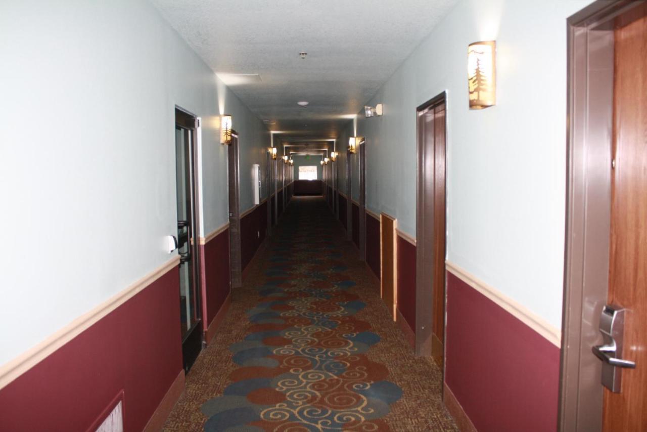 Bay Inn Tawas City Exterior foto